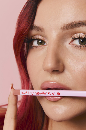 Bell x Kartonii Lip Pencil 01 Butter cake