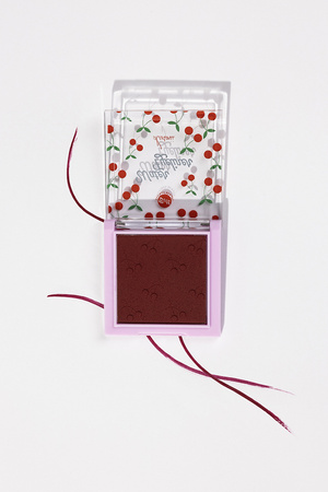 Bell x Kartonii Water Eyeliner 01 Cherry girly