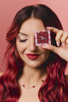 Bell x Kartonii Water Eyeliner 01 Cherry girly