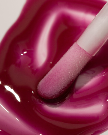 RLM x Bell Glassy Lip Oil 03 Jammy